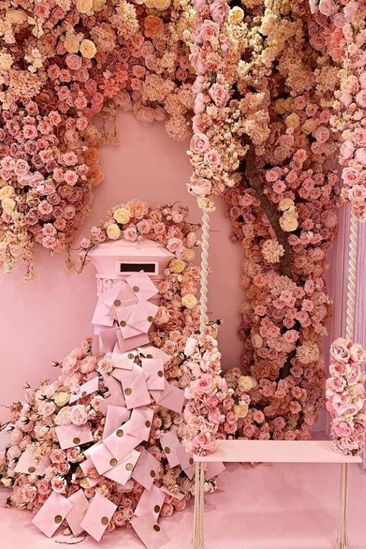 Salon Design of March