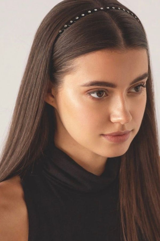 How to attract customers from the street to your beauty salon?