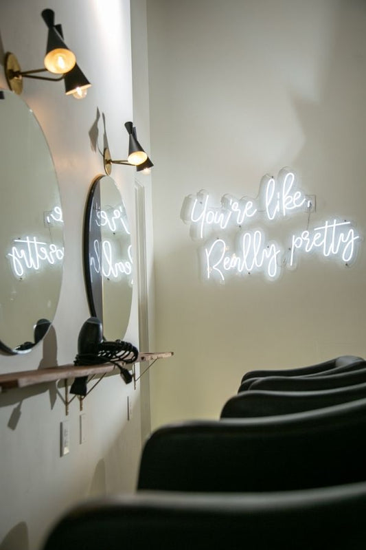 What do customers expect from the salon?
