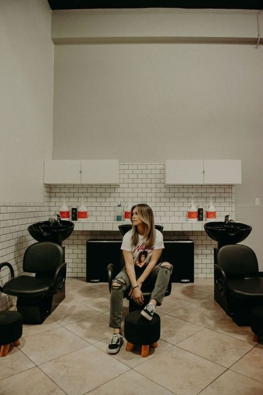 Indications and contraindications to keratin straightening