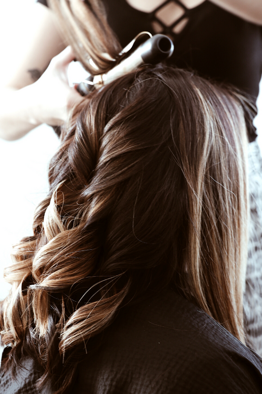 How to choose a stylist who will represent your salon?