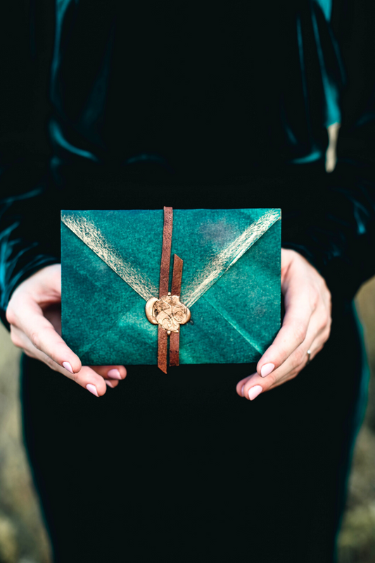 Gift or discount? What is better for a beauty salon?